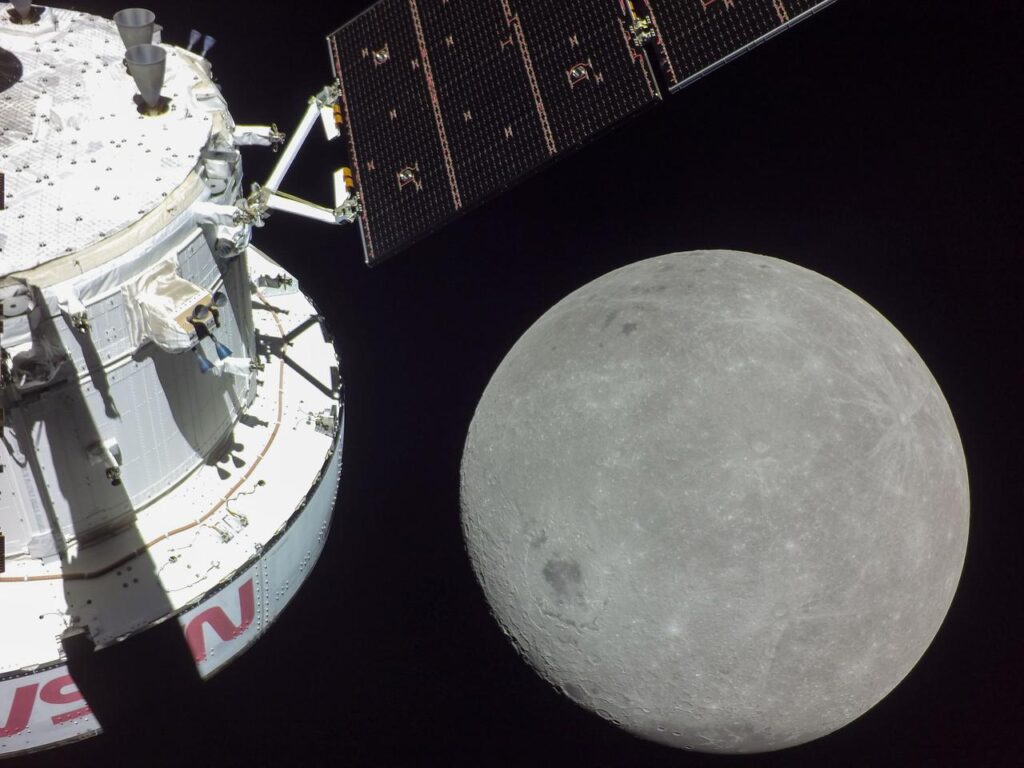 La faccia nascosta della Luna ripresa nel novembre 2022 dalla missione Artemis 1. Credits: NASA